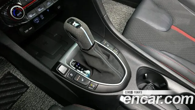 Hyundai Veloster (JS) id 2844885 из Кореи 19