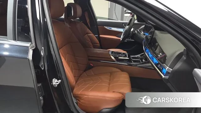 BMW 7 Series (G70) id 3653778 из Кореи 19