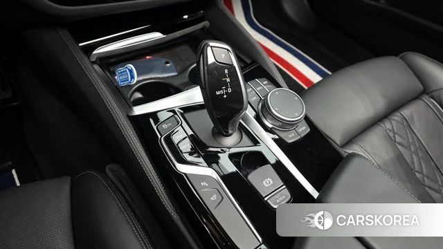 BMW 5 Series (G30) id 3893407 из Кореи 19