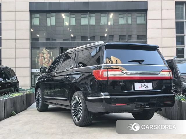 Lincoln Navigator id 4242346 из Китая 16