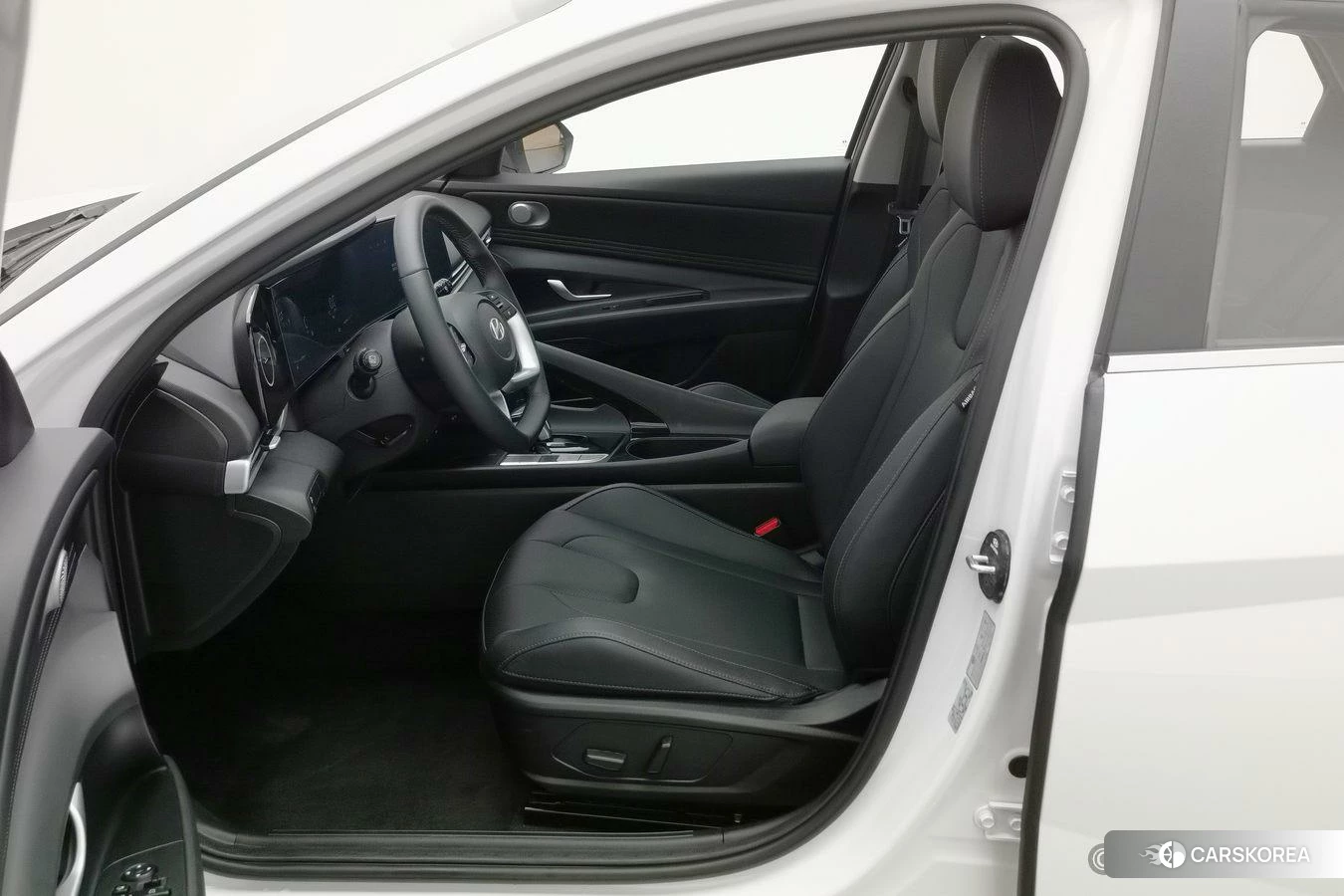 Hyundai Elantra id 4461903 из Китая 23