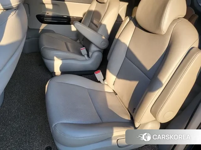 Kia The New Carnival id 3636013 из Кореи 19