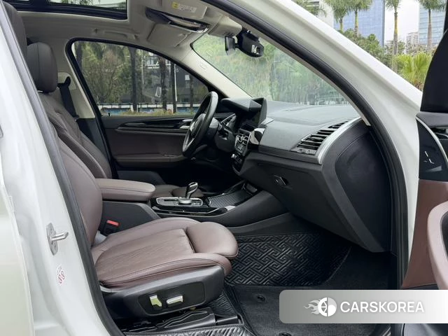 BMW X3 id 4290887 из Китая 23