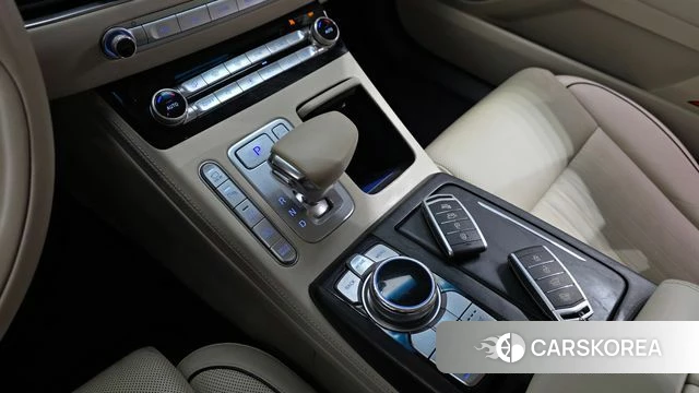 Genesis G90 id 3955450 из Кореи 19