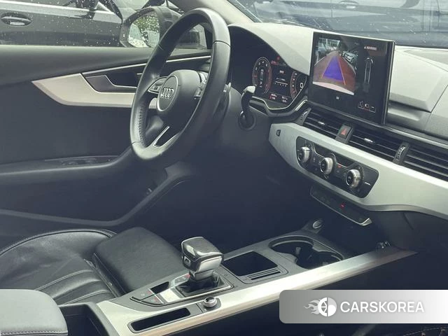 Audi A4L id 4272464 из Китая 11