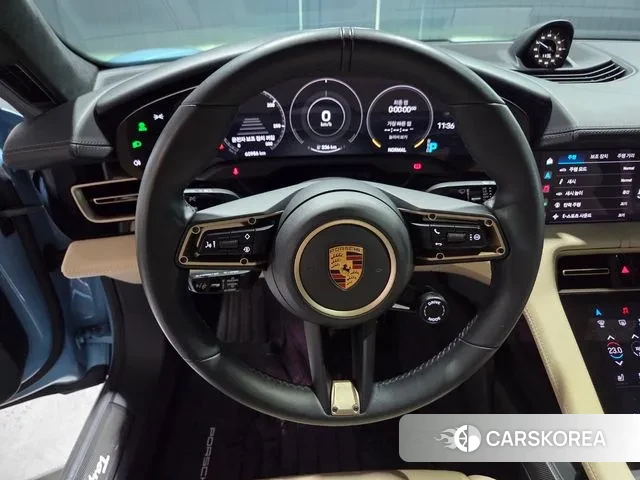 Porsche Taycan id 2959789 из Кореи 19