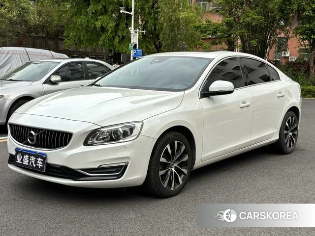 Volvo S60 id 3888983 из Китая 16
