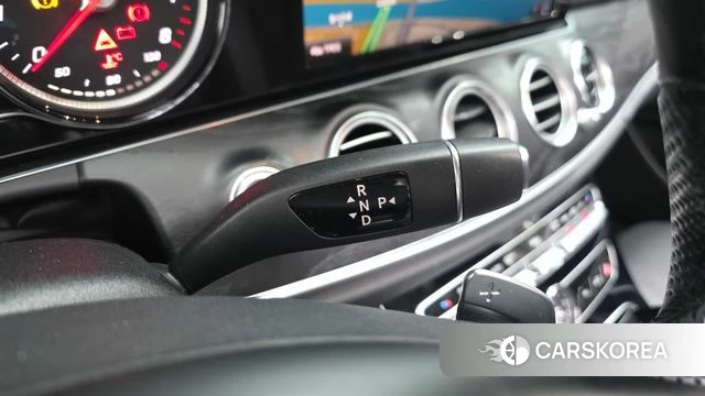 Mercedes-Benz E-Class W213 id 4425068 из Кореи 31