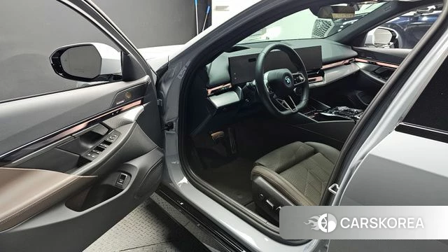 BMW i5 (G60) id 4360067 из Кореи 34