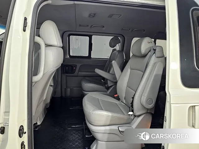 Hyundai The New Grand Starex id 3042280 из Кореи 19