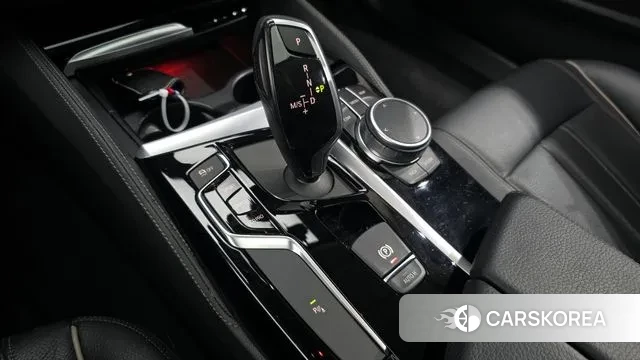 BMW 5 Series (G30) id 3672368 из Кореи 19