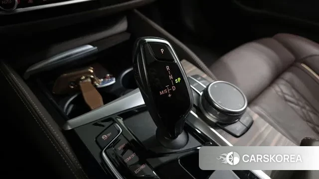 BMW 5 Series (G30) id 3598534 из Кореи 19