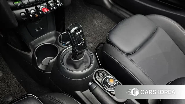 Mini Cooper Convertible id 3578102 из Кореи 19