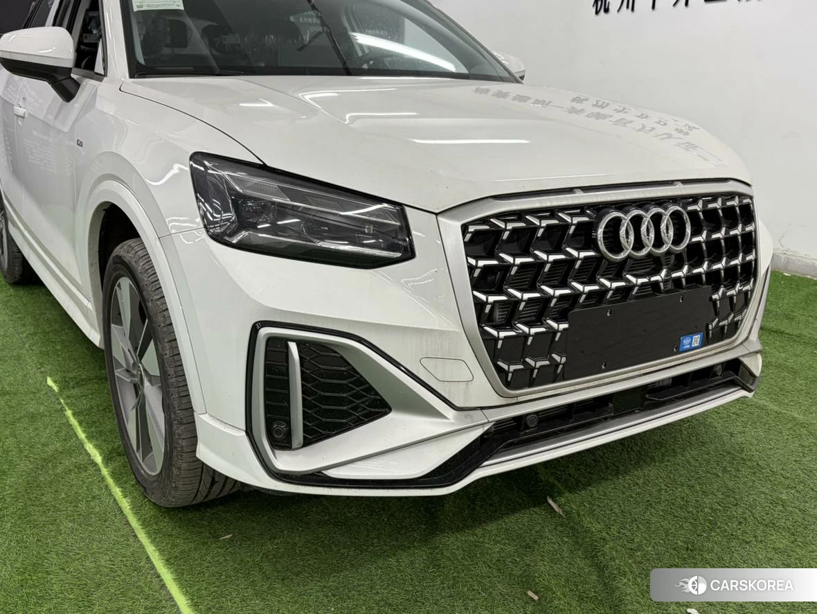 Audi Q2L id 4510763 из Китая 15