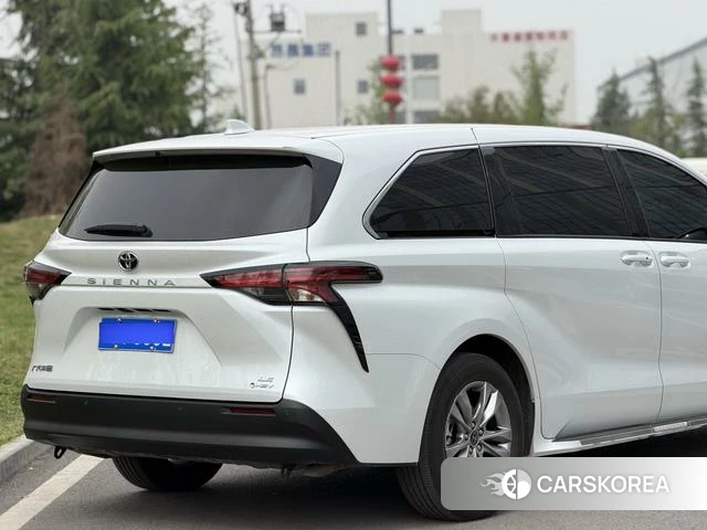 Toyota Saina id 3920153 из Китая 9