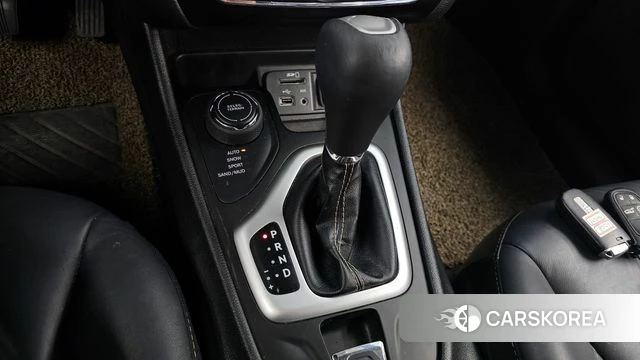 Jeep Cherokee (KL) id 4398011 из Кореи 33