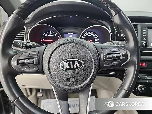 Kia The New Carnival id 3824943 из Кореи 17