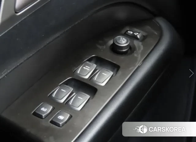 Ssangyong Rexton Sports id 3709376 из Кореи 18