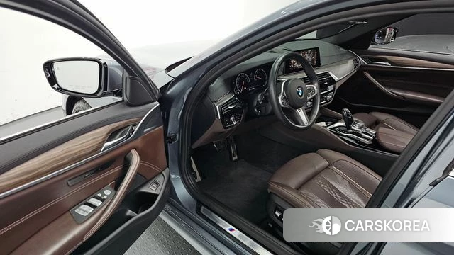 BMW 5 Series (G30) id 4225347 из Кореи 31