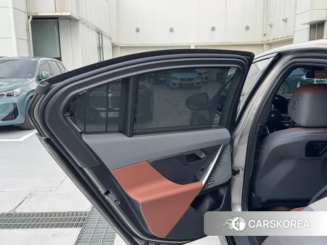 BMW 5 Series (G60) id 3415242 из Кореи 11