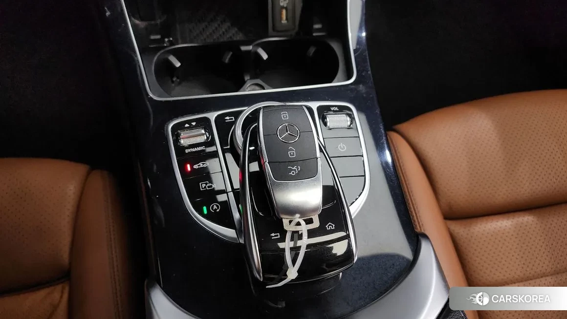 Mercedes-Benz C-Class W205 id 1760119 из Кореи 19