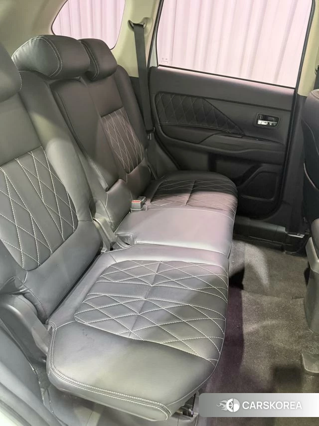 Mitsubishi  Outlander id 4208040 из Китая 16