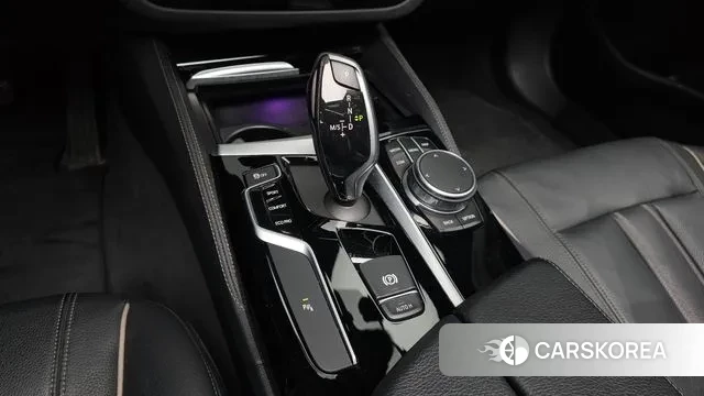 BMW 5 Series (G30) id 3407660 из Кореи 19