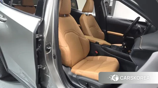 Lexus UX250h id 3256641 из Кореи 19