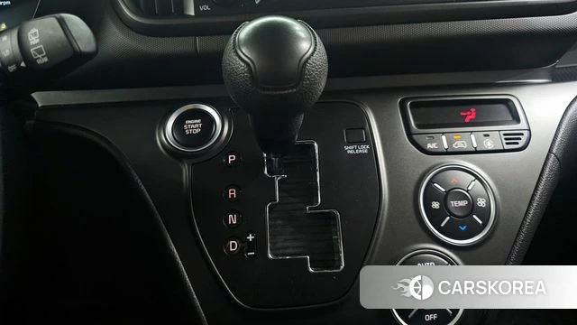 Kia The New Kia Ray id 3922098 из Кореи 19