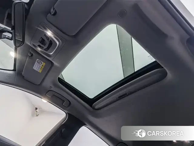 Toyota Corolla id 4599731 из Китая 9