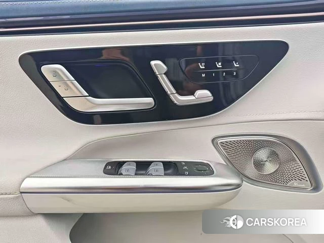 Mercedes-Benz EQE id 4254753 из Китая 16