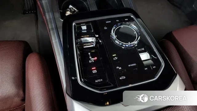 BMW 7 Series (G70) id 3620430 из Кореи 19