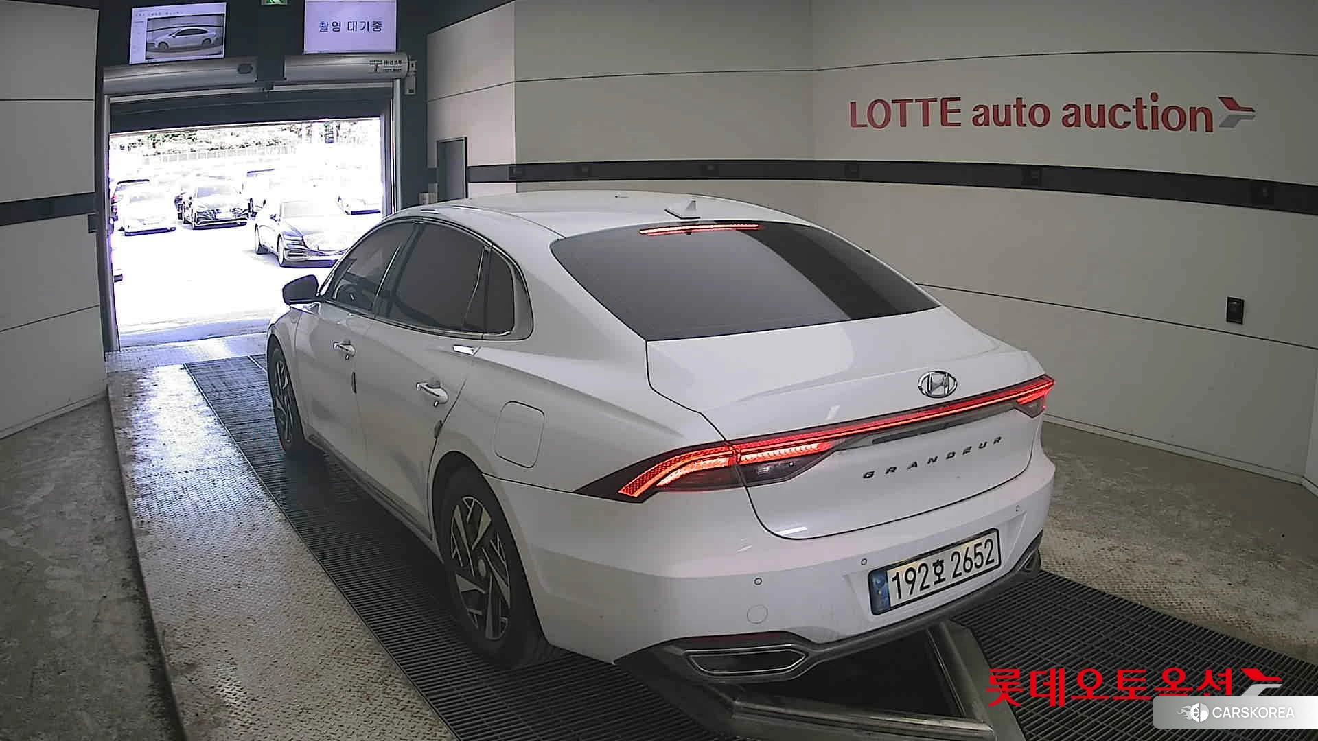 Hyundai Grandeur Hybrid id 4289317 из Кореи 35