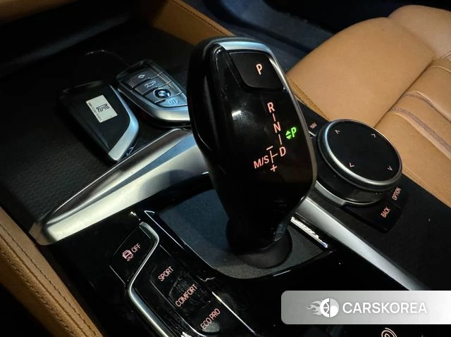 BMW 5 Series (G30) id 4249955 из Кореи 19