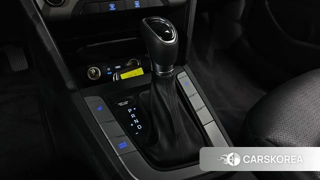 Hyundai Avante AD id 4672686 из Кореи 29