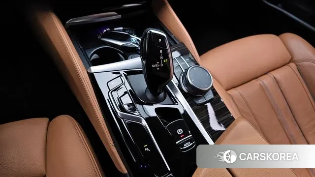 BMW 5 Series (G30) id 3645322 из Кореи 19