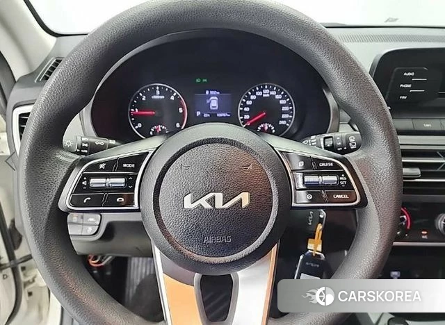 Kia Seltos id 4267909 из Кореи 18