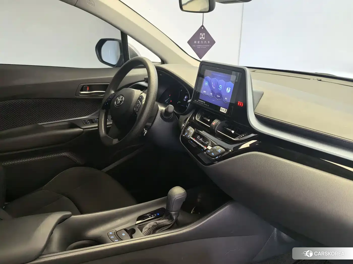 Toyota IZOA id 4659781 из Китая 17