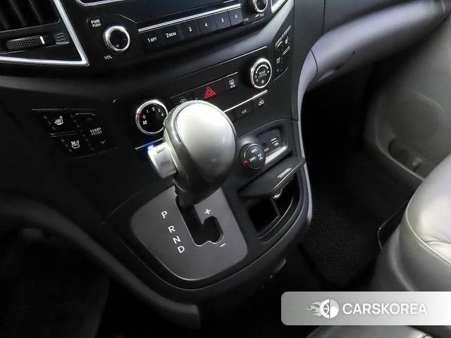 Hyundai The New Grand Starex id 4689373 из Кореи 19