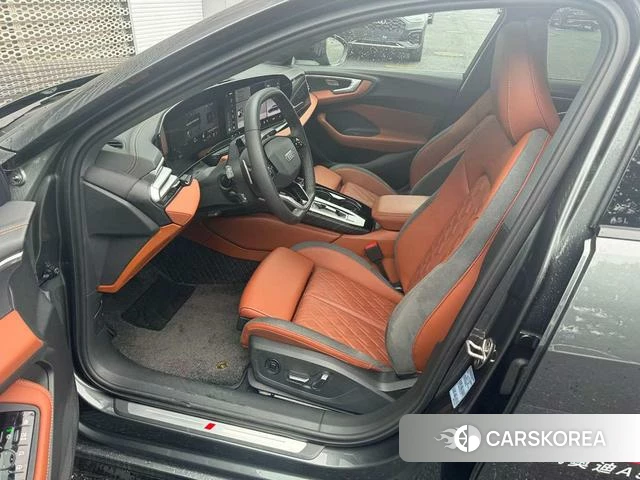 Audi A5L id 4272813 из Китая 14