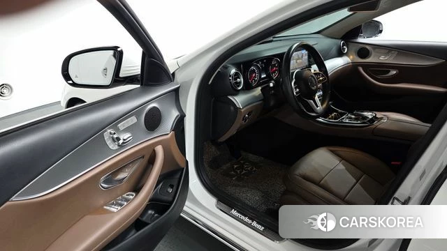 Mercedes-Benz E-Class W213 id 3924601 из Кореи 19