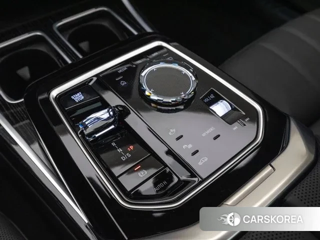 BMW 7 Series (G70) id 3371663 из Кореи 19