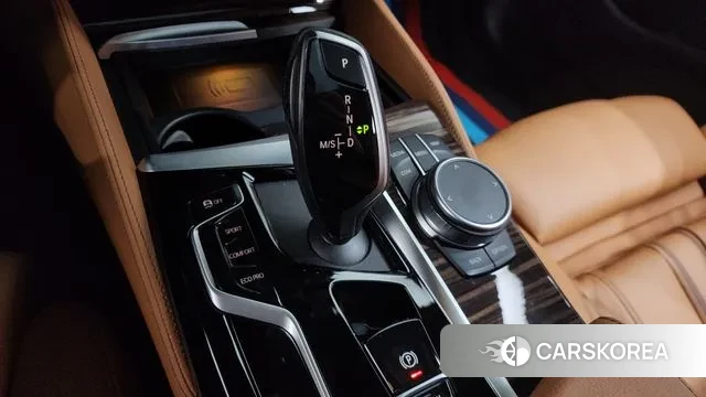 BMW 5 Series (G30) id 3401166 из Кореи 19