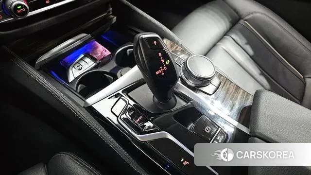 BMW 5 Series (G30) id 3497611 из Кореи 19