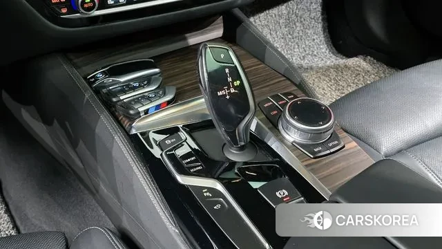 BMW 5 Series (G30) id 3602334 из Кореи 19