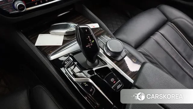 BMW 5 Series (G30) id 3483785 из Кореи 19