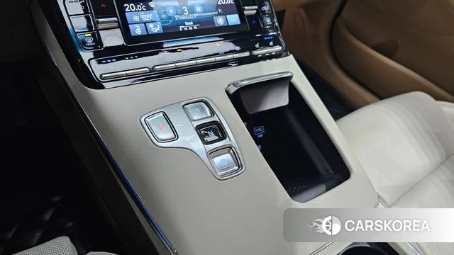 Hyundai The New Grandeur IG Hybrid id 4224814 из Кореи 31