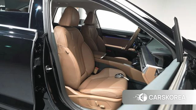 Hyundai Grandeur (GN7) id 3837842 из Кореи 19