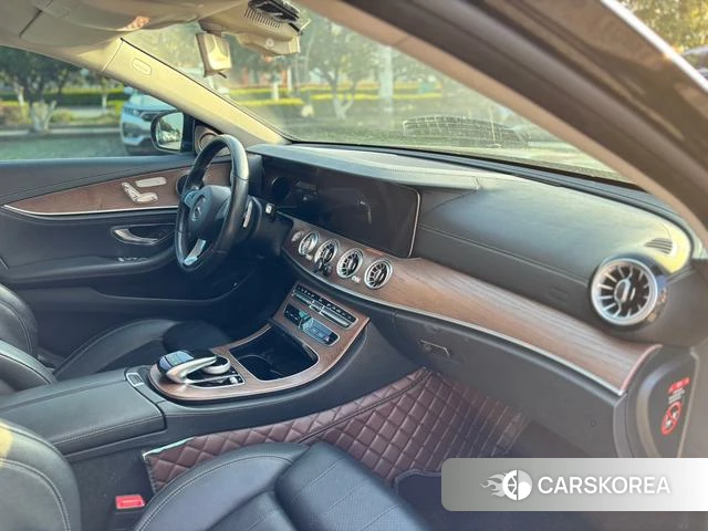 Mercedes-Benz E-class id 4241629 из Китая 17