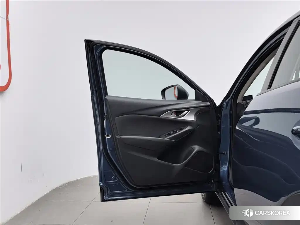 Mazda CX-3 id 4583823 из Китая 23